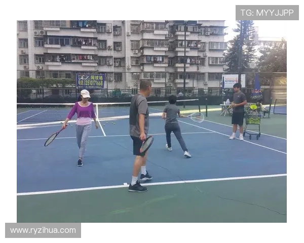 以网球战术配合为核心探讨团队协作与个人技术融合提升路径